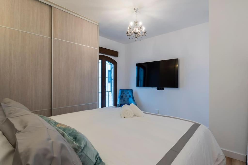 Luxurious Apartment In The Heart Of Puerto Banus Marbella Eksteriør billede