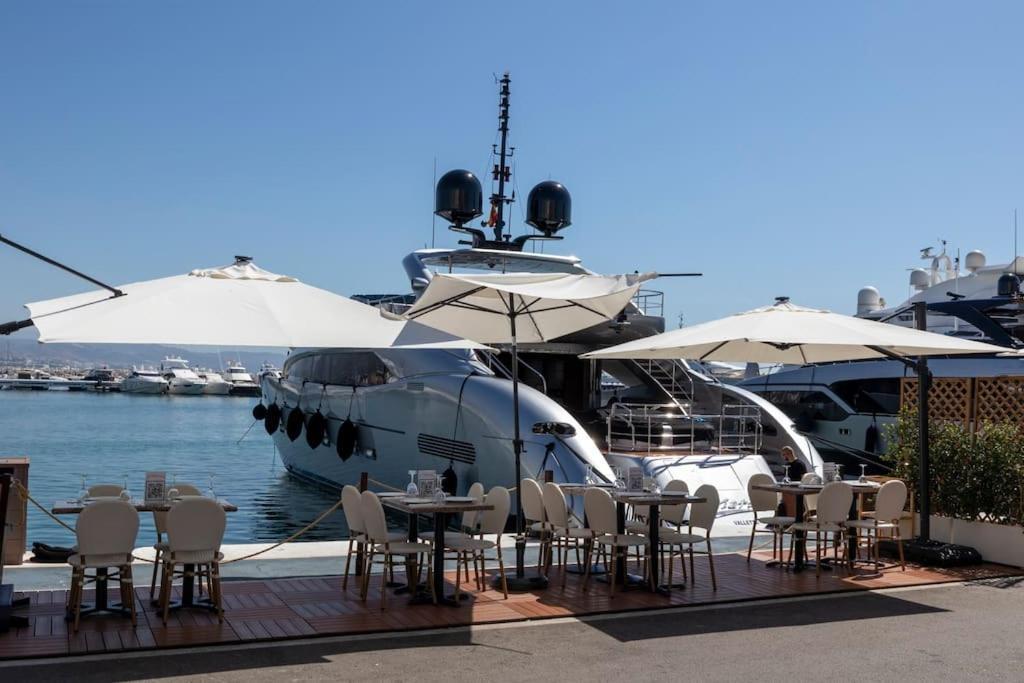 Luxurious Apartment In The Heart Of Puerto Banus Marbella Eksteriør billede